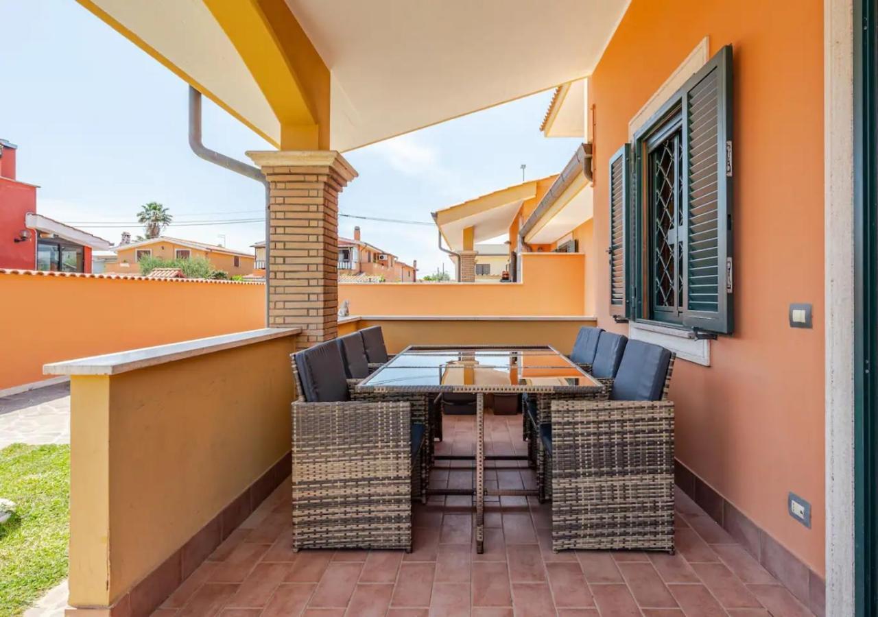 Garden Villa - Free Parking, Wi-Fi E Netflix Fiumicino Eksteriør billede